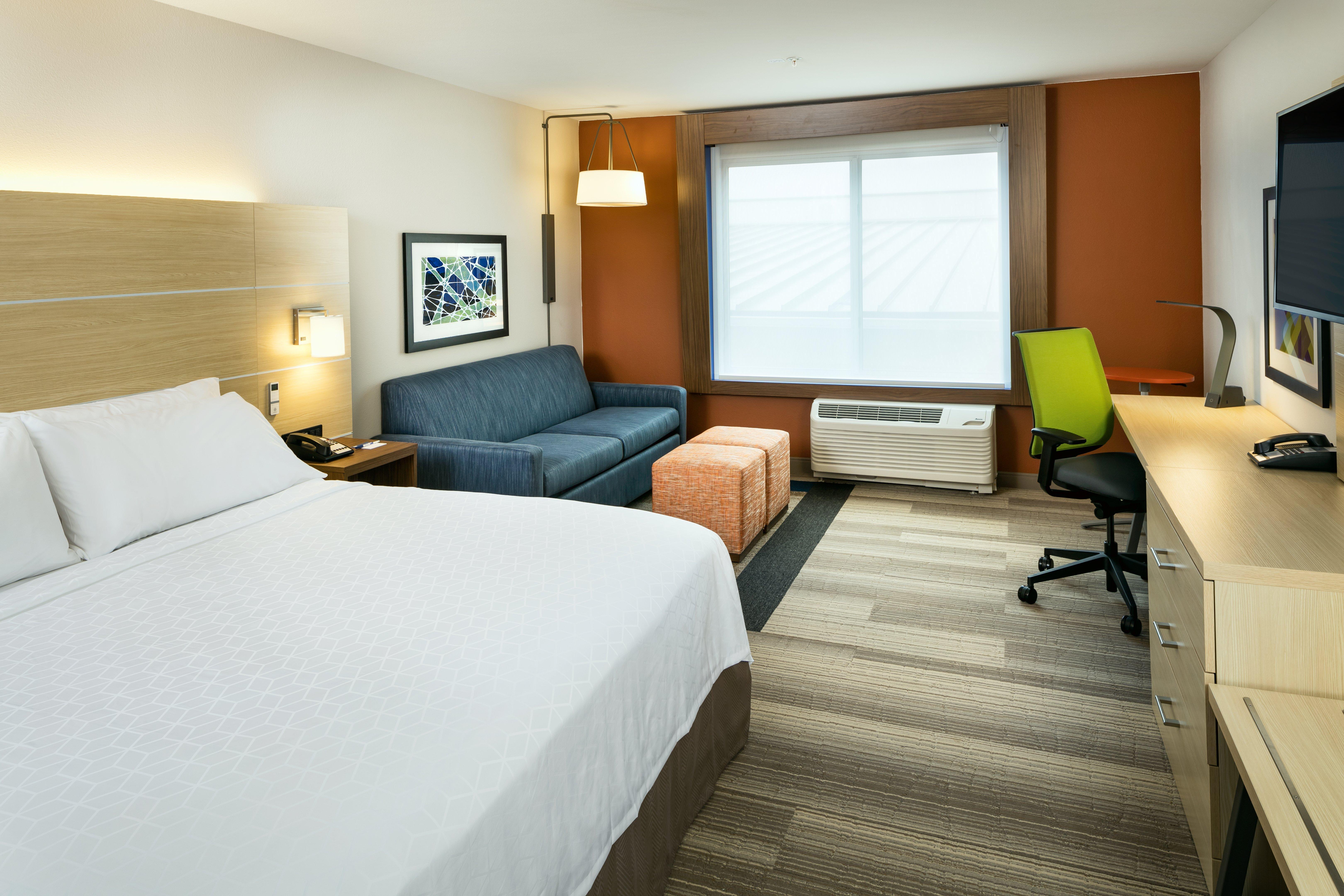 Holiday Inn Express & Suites - Medford By Ihg Екстер'єр фото